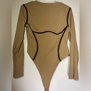 SHEIN Contrast Ribbed Knit Bodysuit Size M